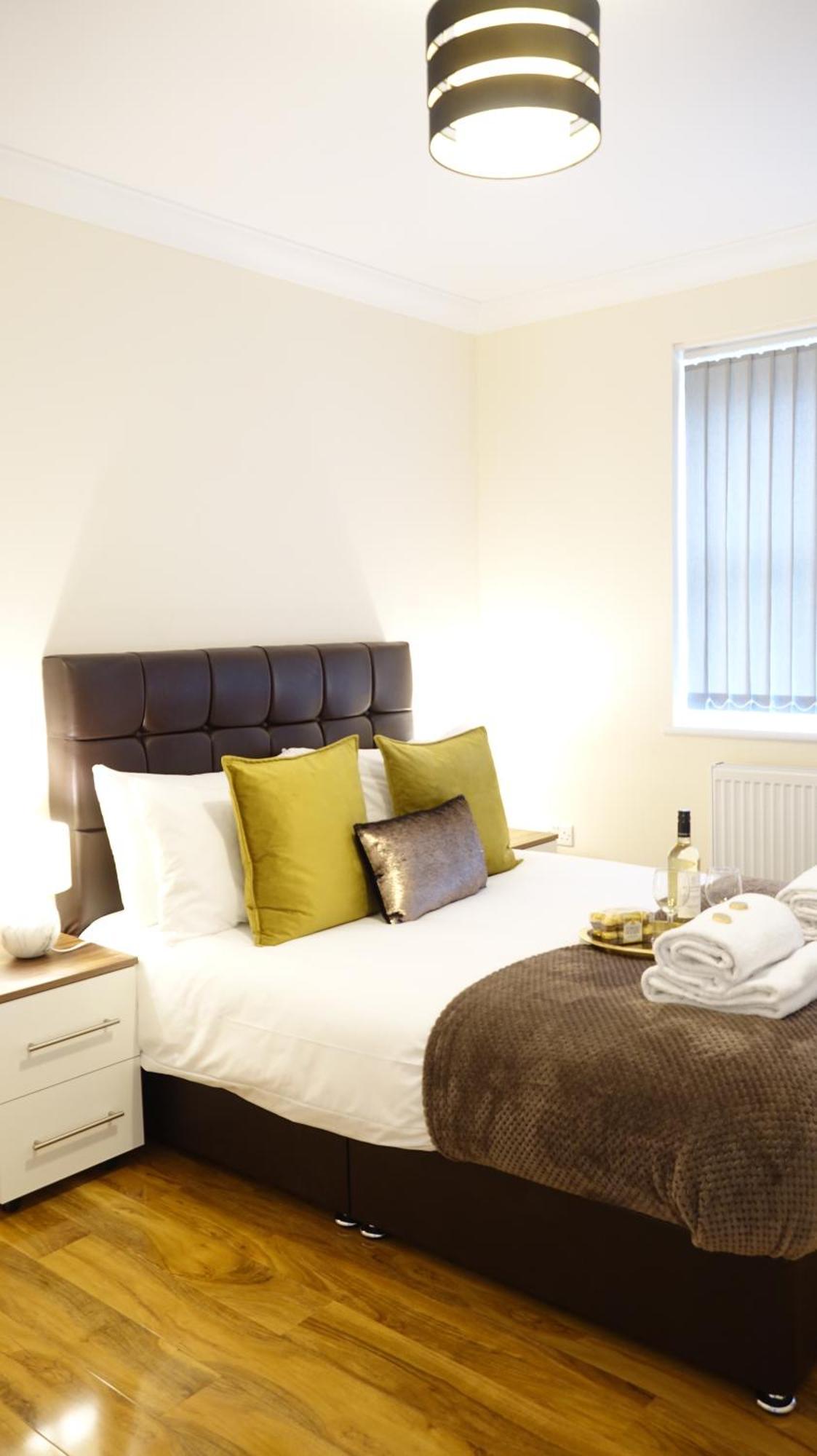 Apartamento Luxury 2 Bed 2 Bath - Free Parking - 5Min To Airport - Sleeps 6 Ashford  Exterior foto